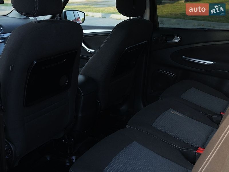 Минивэн Ford S-Max 2012 в Здолбунове