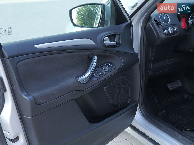 Минивэн Ford S-Max 2012 в Здолбунове