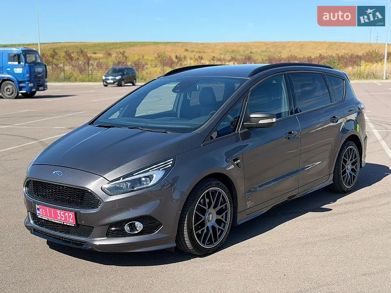 Ford S-Max