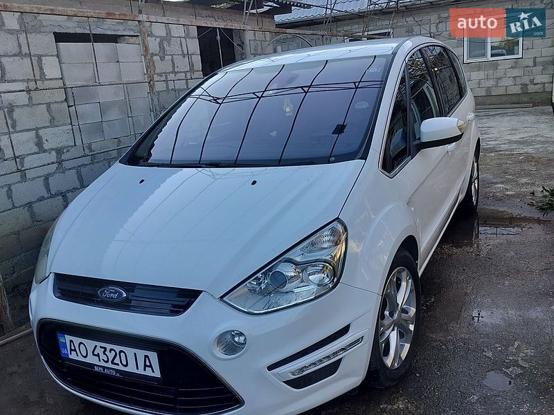Ford S-Max 2013
