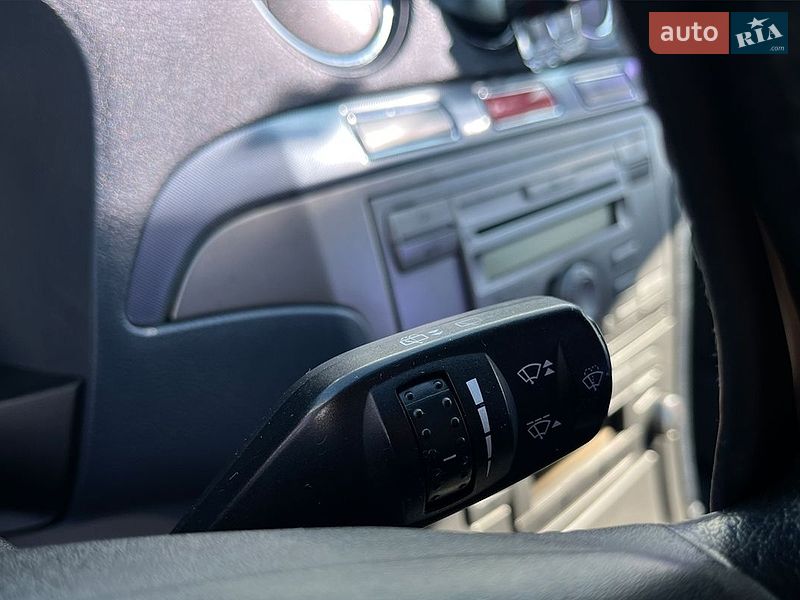 Минивэн Ford S-Max 2007 в Мукачево