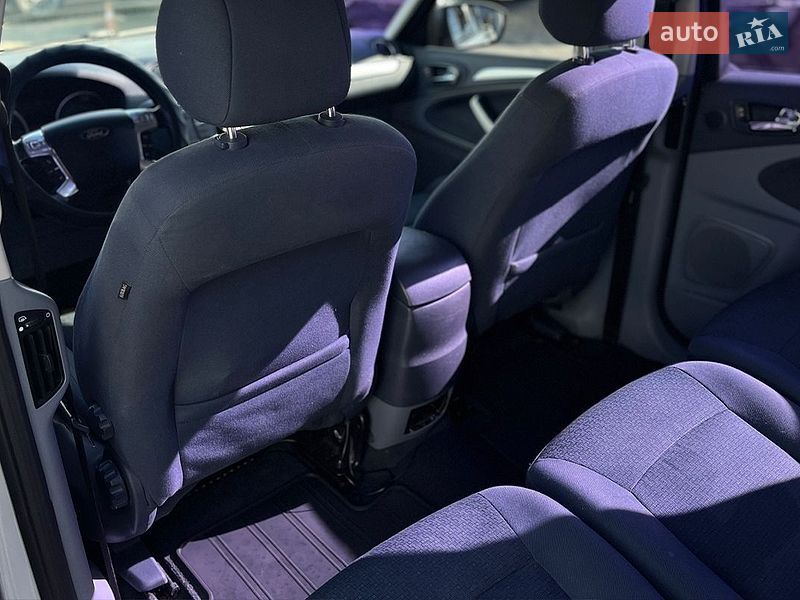 Минивэн Ford S-Max 2007 в Мукачево