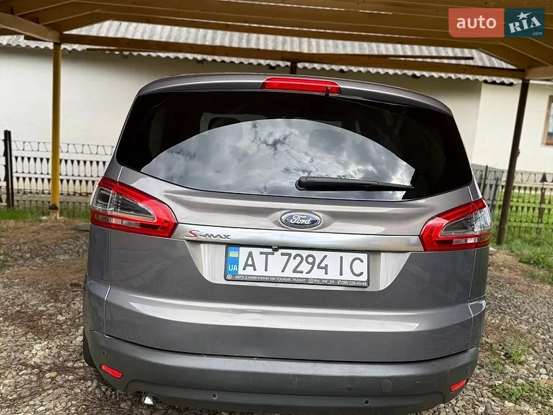 Ford S-Max 2012