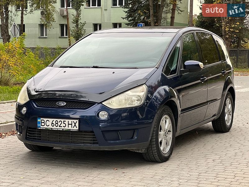 Минивэн Ford S-Max 2009 в Новояворовске