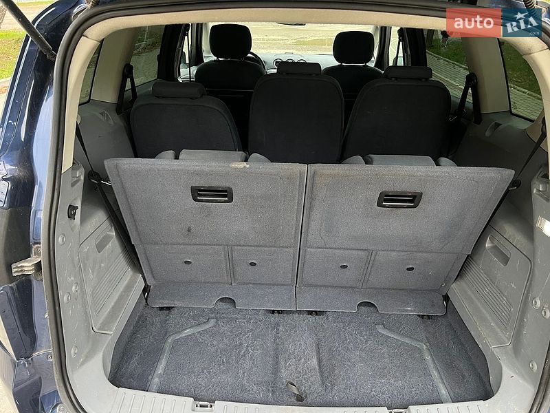 Минивэн Ford S-Max 2009 в Новояворовске