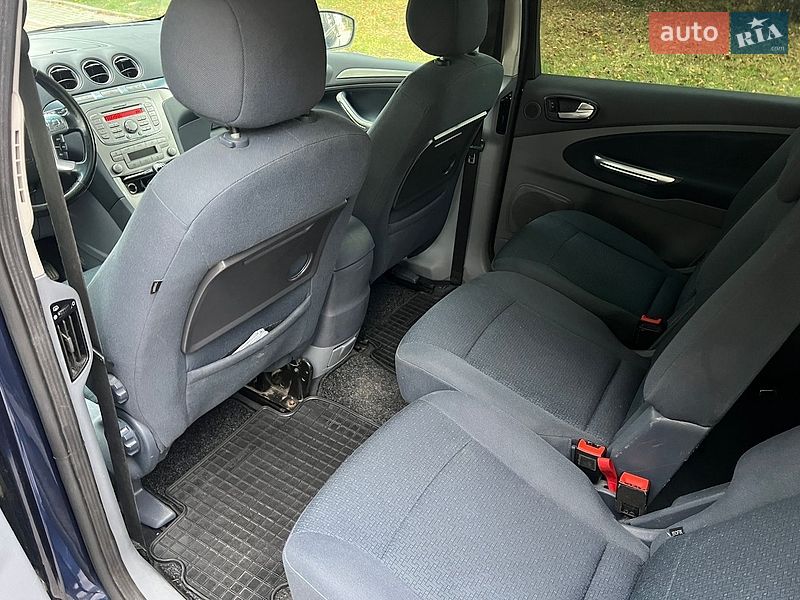 Минивэн Ford S-Max 2009 в Новояворовске