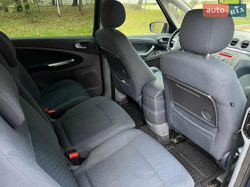 Минивэн Ford S-Max 2009 в Новояворовске