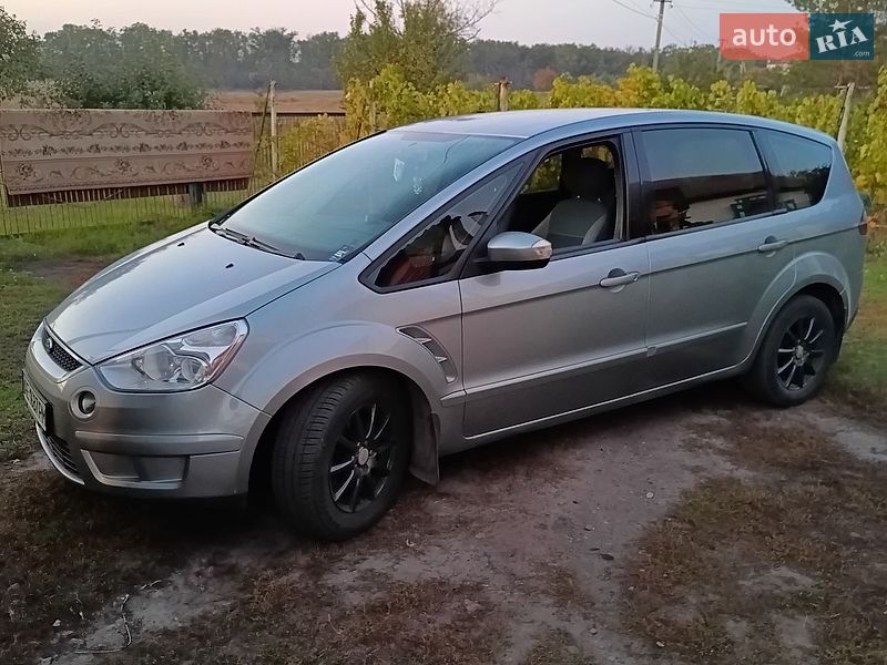 Минивэн Ford S-Max 2007 в Магдалиновке