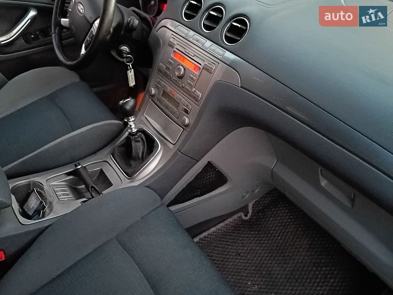 Минивэн Ford S-Max 2007 в Магдалиновке