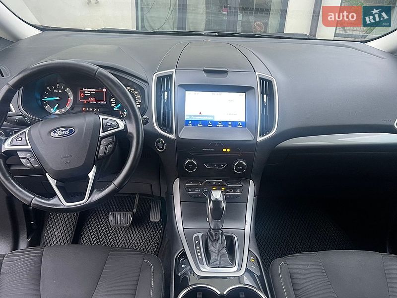 Минивэн Ford S-Max 2016 в Львове