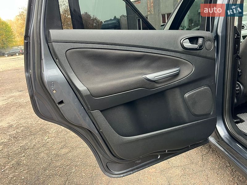 Мінівен Ford S-Max 2009 в Рівному