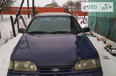 Седан Ford Scorpio 1993 в Дубровиці