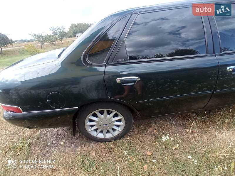 Седан Ford Scorpio 1995 в Борзне