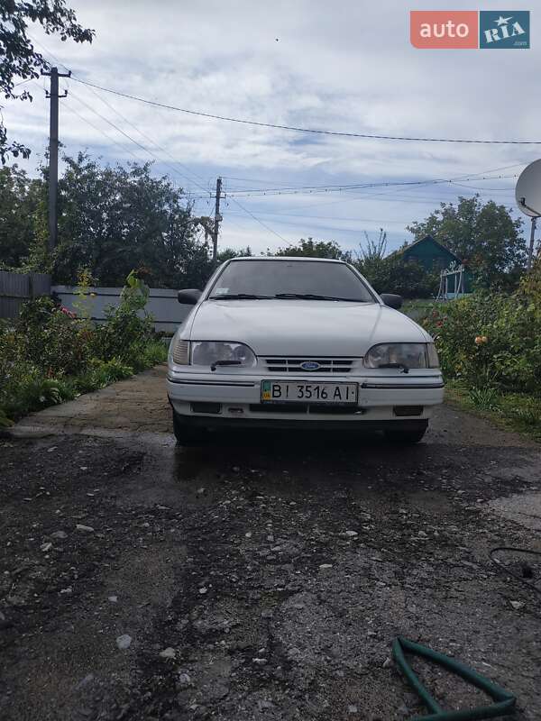 Хетчбек Ford Scorpio 1992 в Полтаві