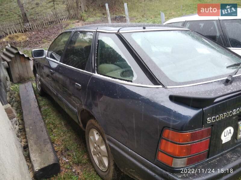 Лифтбек Ford Scorpio 1985 в Воловце