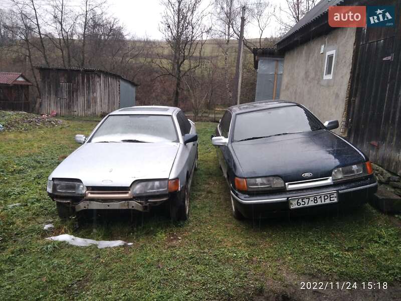 Лифтбек Ford Scorpio 1985 в Воловце