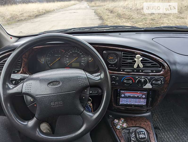 Седан Ford Scorpio 1994 в Бориславе