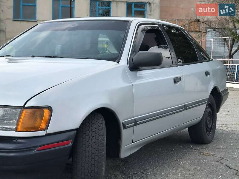 Ліфтбек Ford Scorpio 1989 в Миронівці