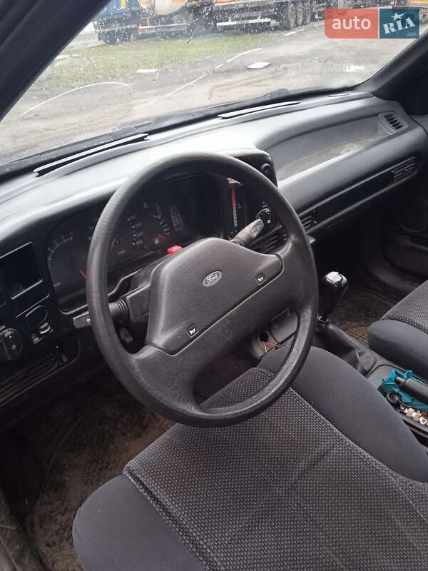 Седан Ford Scorpio 1989 в Полтаве