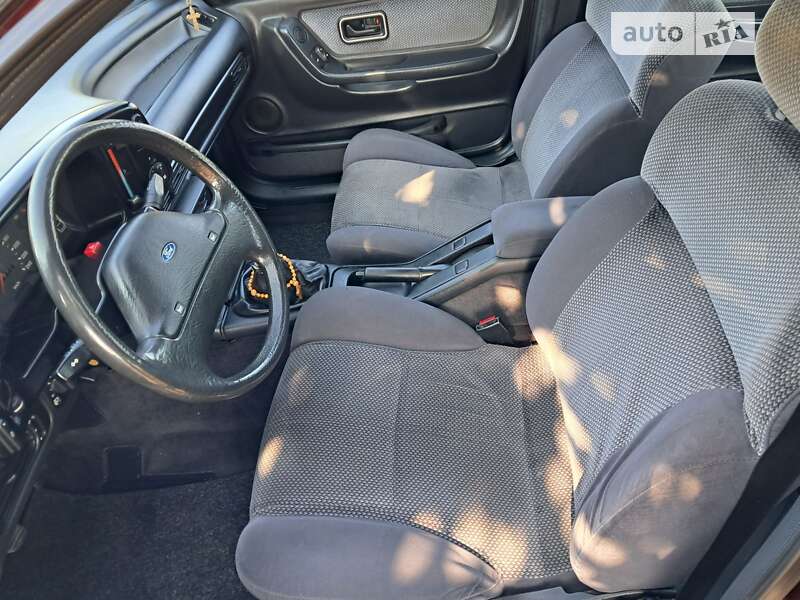 Седан Ford Scorpio 1990 в Бучі