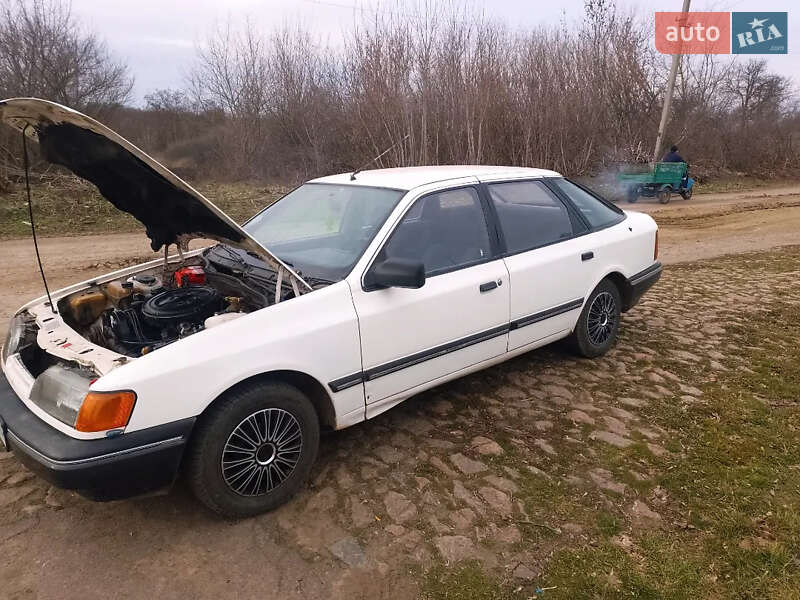 Ліфтбек Ford Scorpio 1985 в Новоархангельську