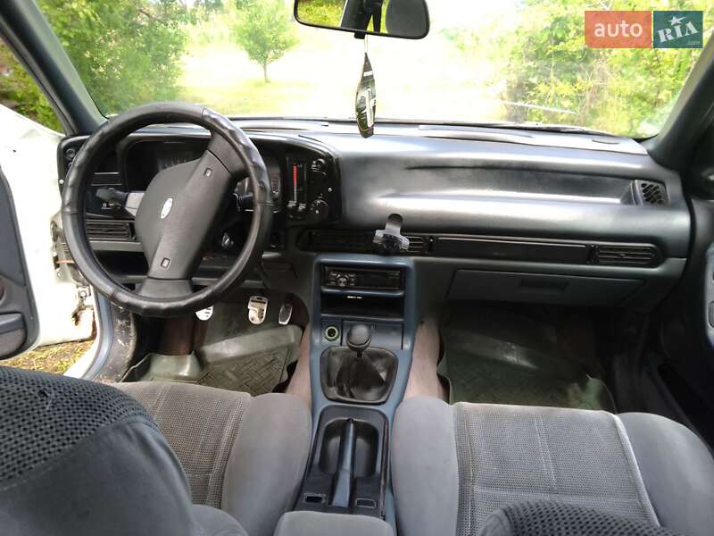 Седан Ford Scorpio 1985 в Терешках