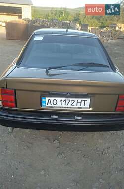 Седан Ford Scorpio 1985 в Оноковцы