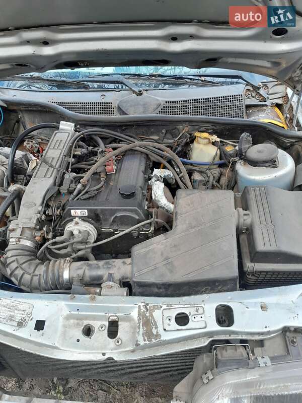 Лифтбек Ford Scorpio 1985 в Ромнах фото 4 Лифтбек Ford Scorpio 1985 в Ромнах