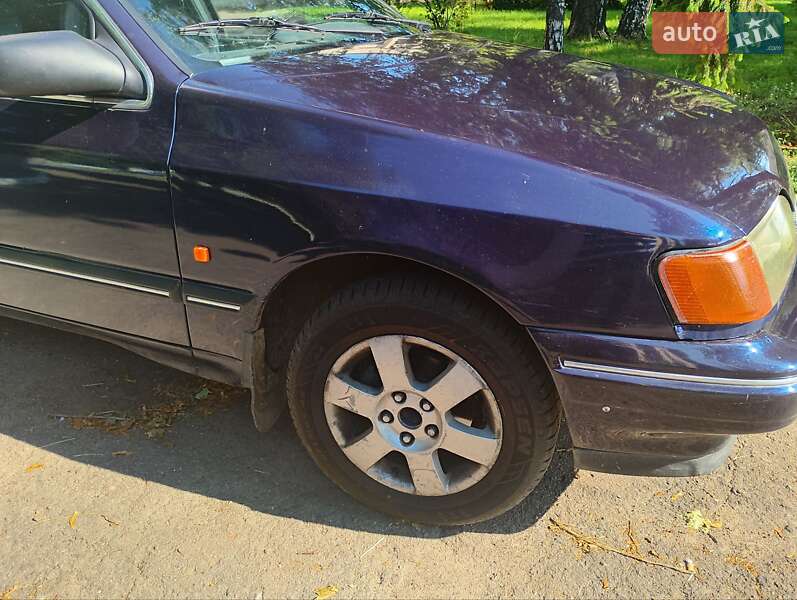 Седан Ford Scorpio 1990 в Драбіву