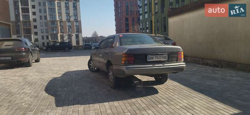 Седан Ford Scorpio 1990 в Рівному