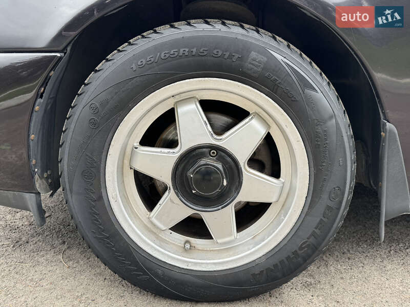 Седан Ford Scorpio 1996 в Радивиліві