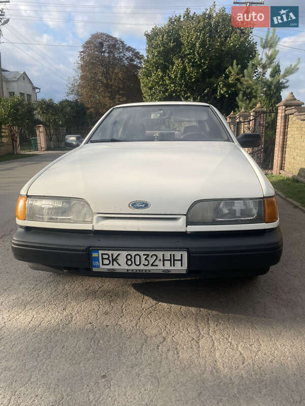 Седан Ford Scorpio 1986 в Ровно