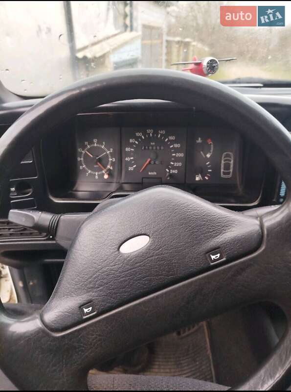 Ліфтбек Ford Scorpio 1989 в Гнівані