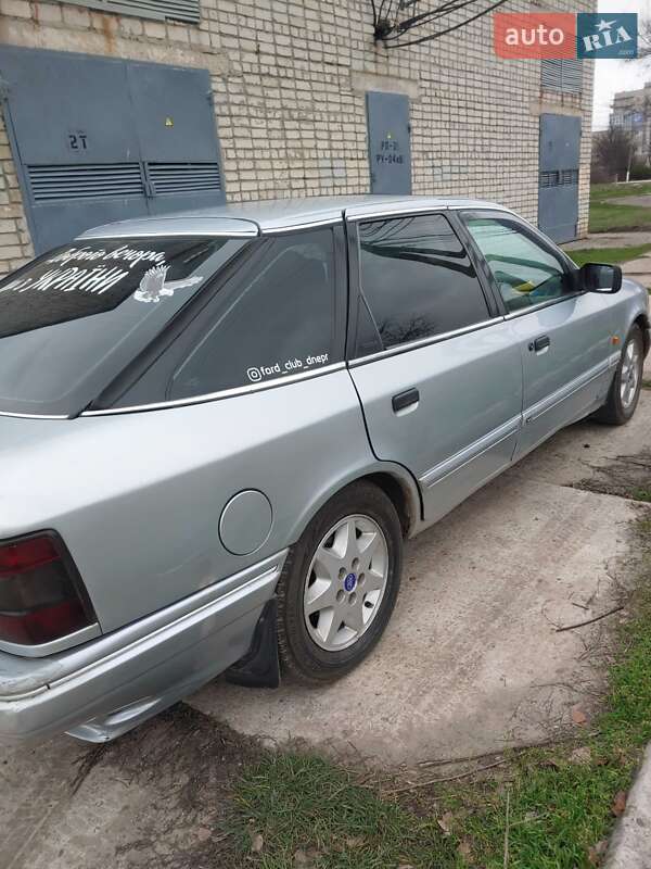 Седан Ford Scorpio 1987 в Вільногірську