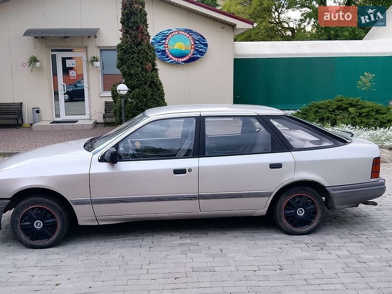 Ліфтбек Ford Scorpio 1986 в Одесі