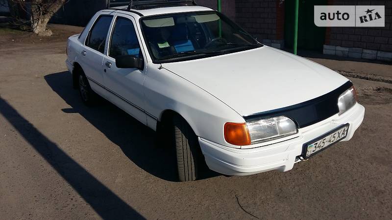 Седан Ford Sierra 1988 в Краснограде