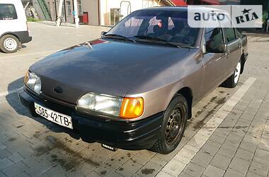 Хэтчбек Ford Sierra 1988 в Бродах