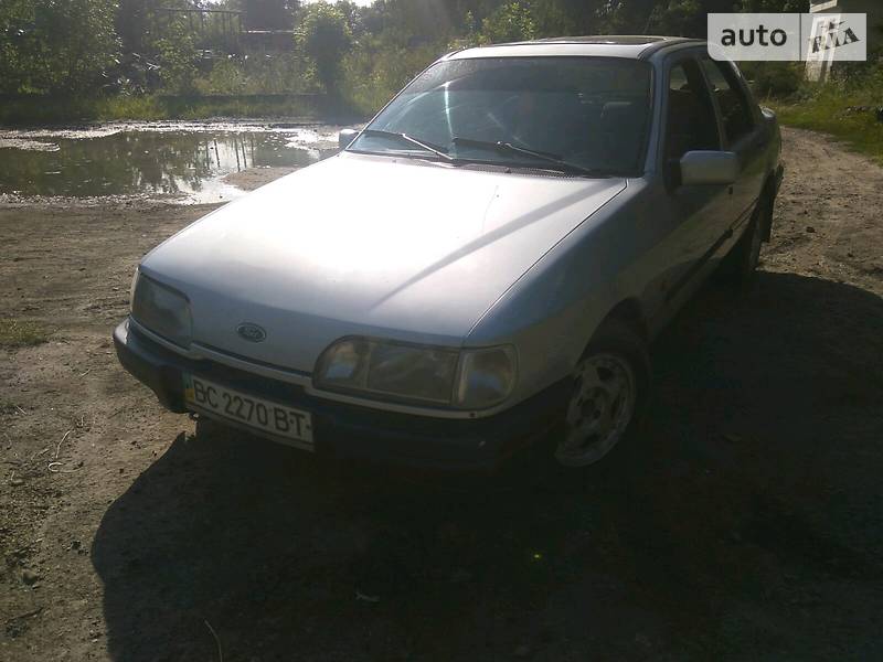 Седан Ford Sierra 1989 в Рожище