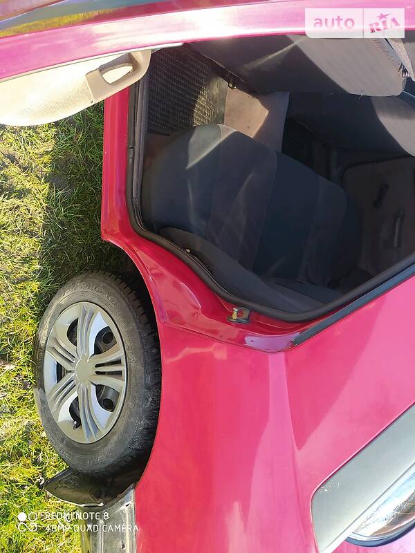 Седан Ford Sierra 1987 в Буске