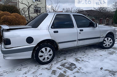 Седан Ford Sierra 1989 в Надворной