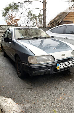 Хэтчбек Ford Sierra 1987 в Киеве