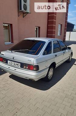 Ліфтбек Ford Sierra 1992 в Чернівцях