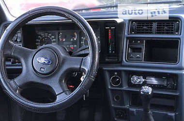 Седан Ford Sierra 1987 в Стрию