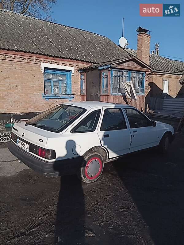 Хэтчбек Ford Sierra 1991 в Любаре
