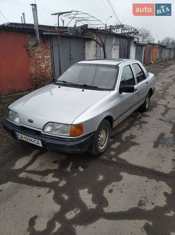 Седан Ford Sierra 1987 в Умани