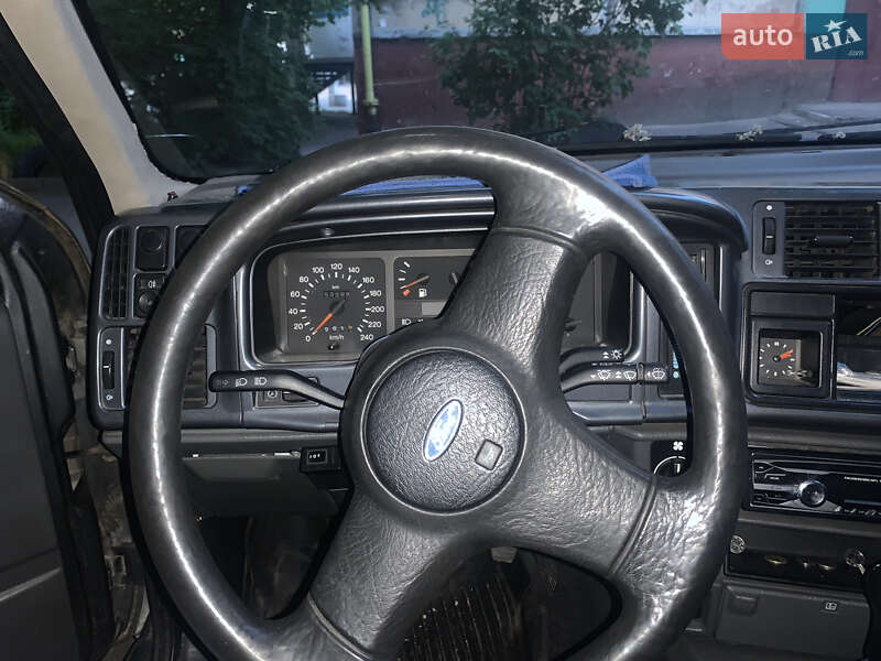 Седан Ford Sierra 1992 в Житомирі