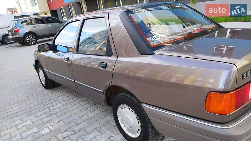Седан Ford Sierra 1987 в Черновцах