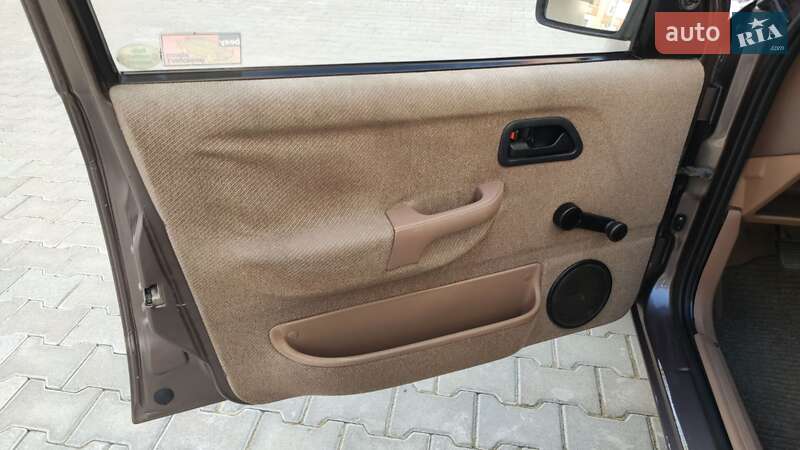 Седан Ford Sierra 1987 в Черновцах