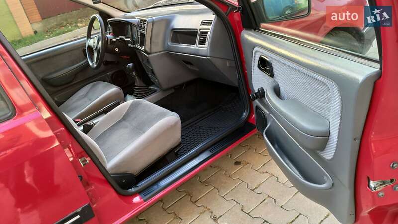 Седан Ford Sierra 1991 в Чернівцях