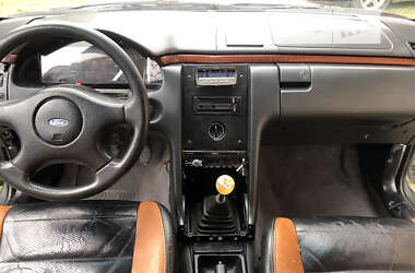 Купе Ford Sierra 1986 в Заставній